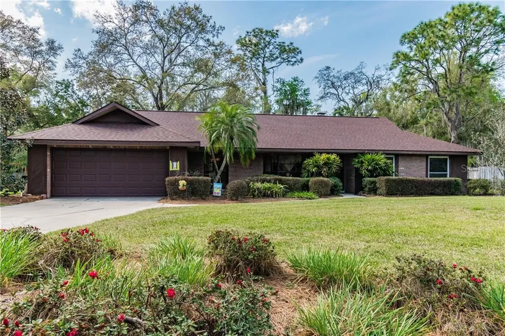 2508 Laurelwood Lane Valrico FL 33596