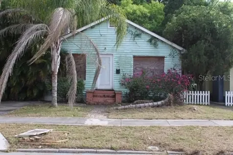 1607 10th Avenue W Bradenton FL 34205