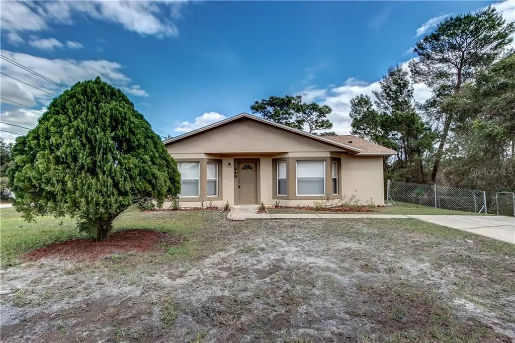 1849 Van Allen Circle Deltona FL 32738
