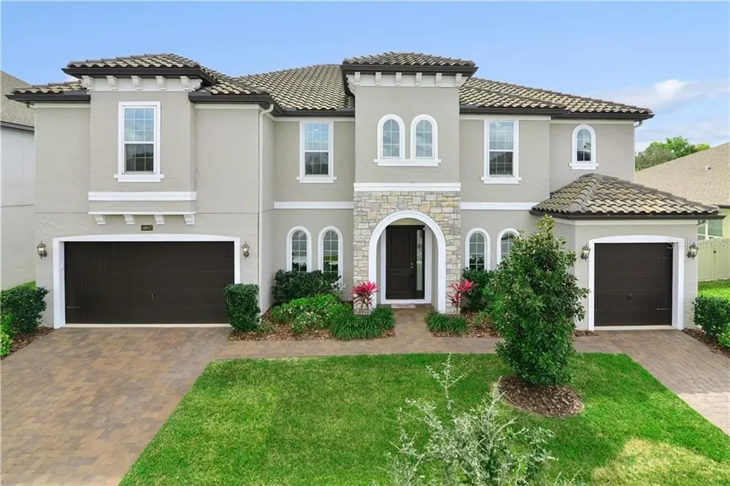 10042 John Adams Way Orlando FL 32817