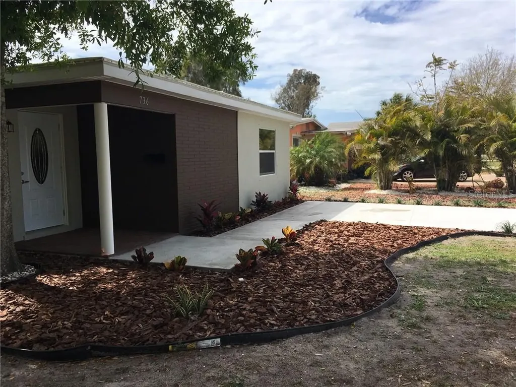 736 88th Avenue N St Petersburg FL 33702