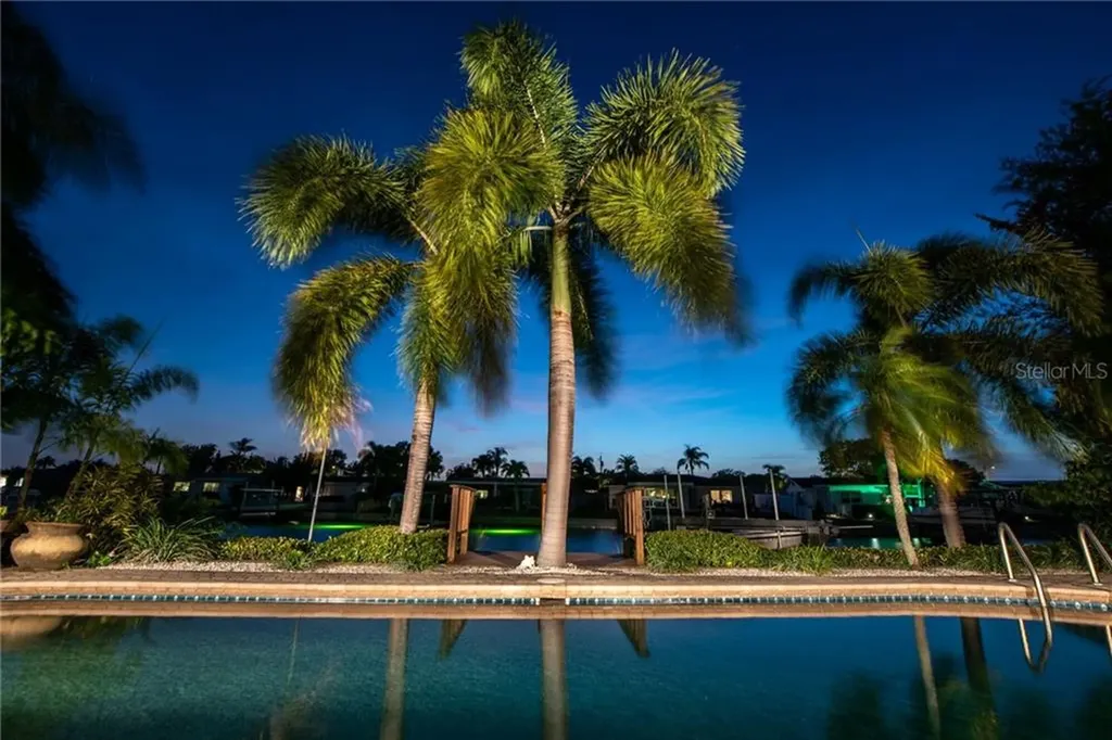 4400 13th Lane NE St Petersburg FL 33703