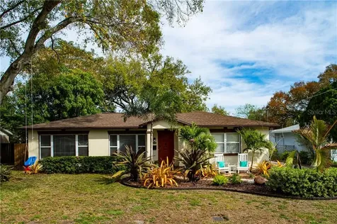 4613 W Bay Villa Avenue Tampa FL 33611