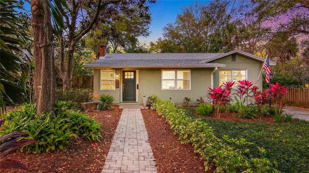 601 31st Avenue N St Petersburg FL 33704