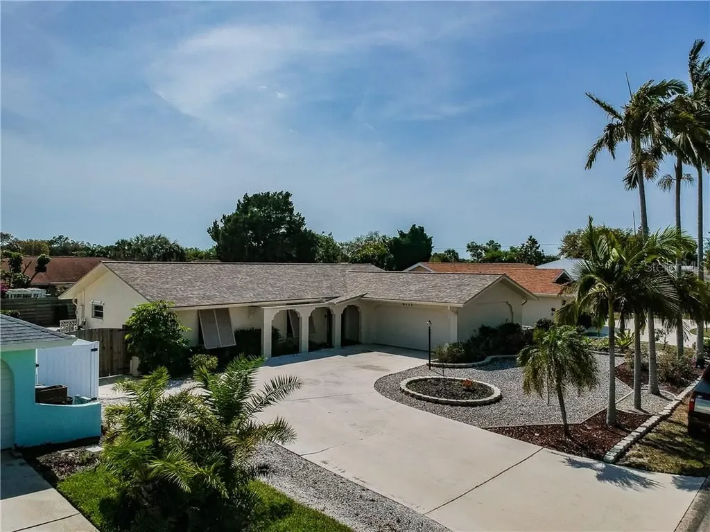 6111 9th Avenue W Bradenton FL 34209