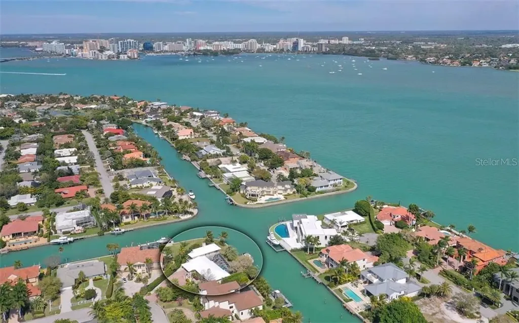 623 N Owl Drive Sarasota FL 34236