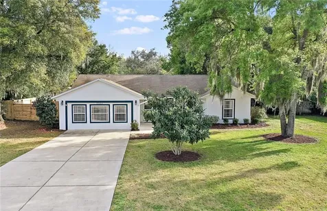 18004 Beach Street Umatilla FL 32784