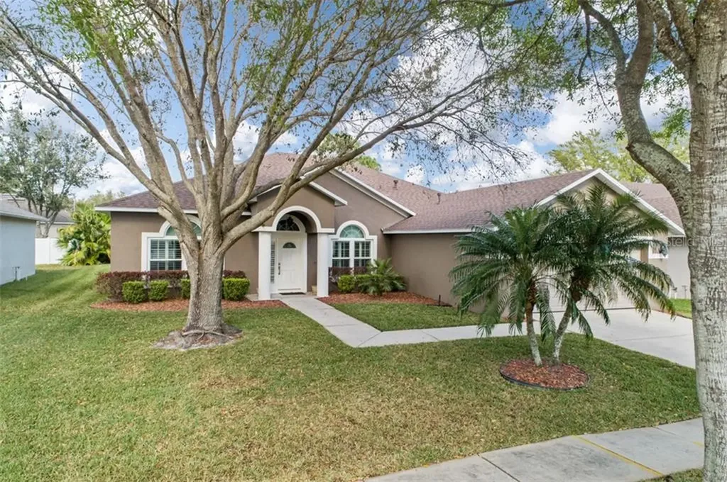 8610 Herons Cove Place Tampa FL 33647