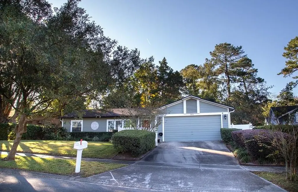 302 Log Run Court Ocoee FL 34761