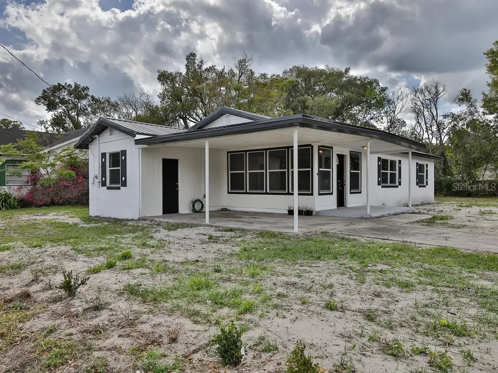 1200 W Church Street Deland FL 32720