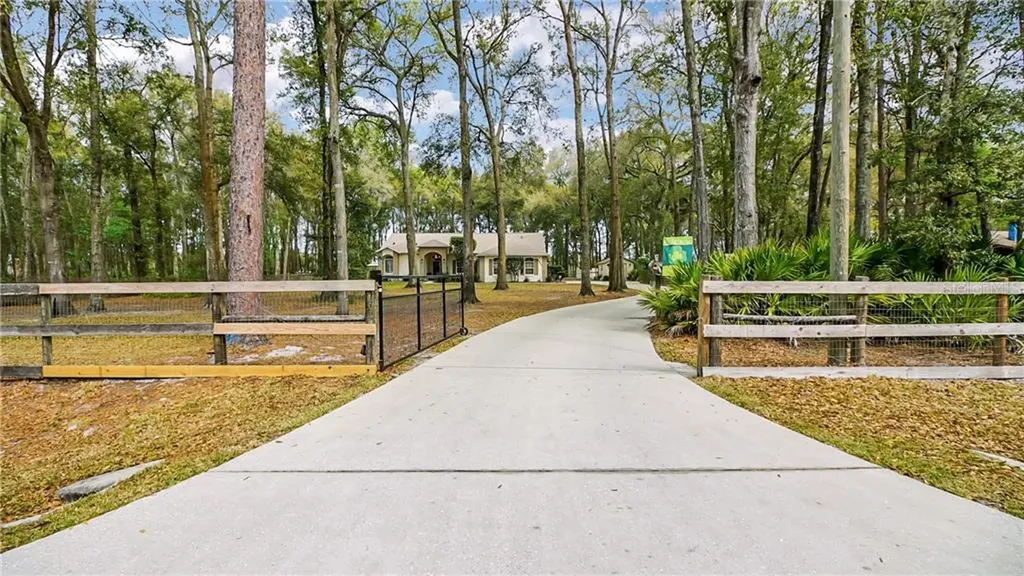 2925 SE 156th Place Road Summerfield FL 34491