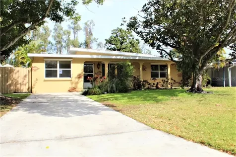 2927 34th Avenue N St Petersburg FL 33713