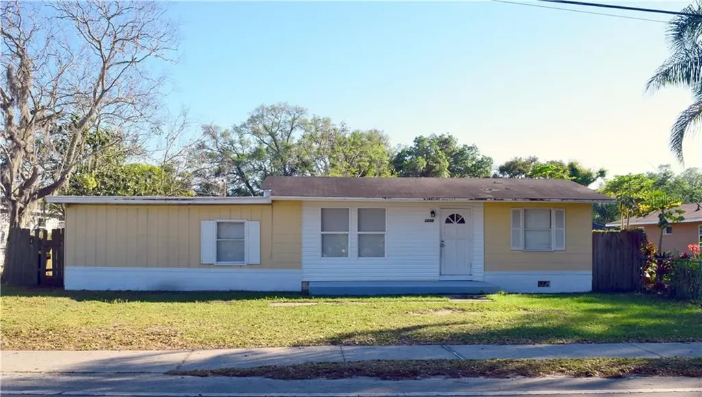 1208 Cherry Lane Lakeland FL 33811