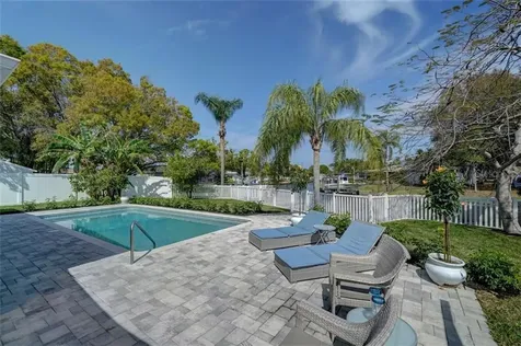 101 94th Avenue N St Petersburg FL 33702