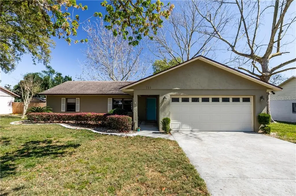 211 Eastridge Drive Eustis FL 32726