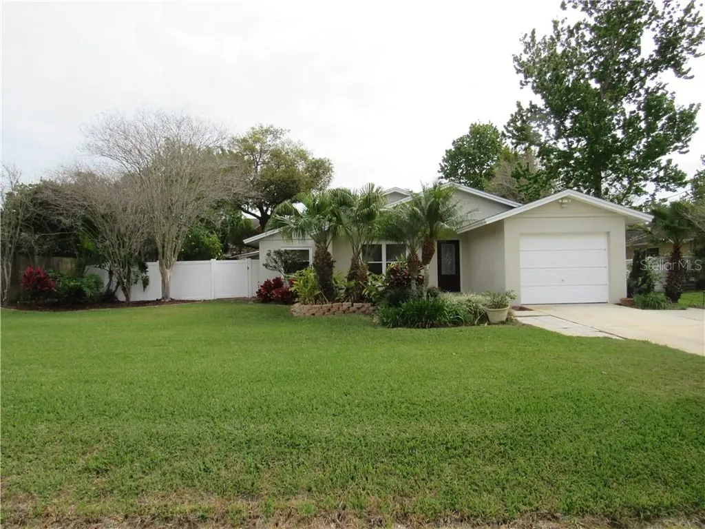 1749 Kamler Avenue Orlando FL 32817