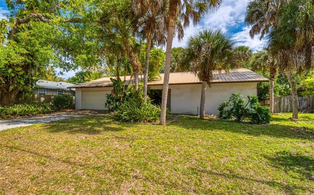 2275 Linwood Drive Sarasota FL 34232