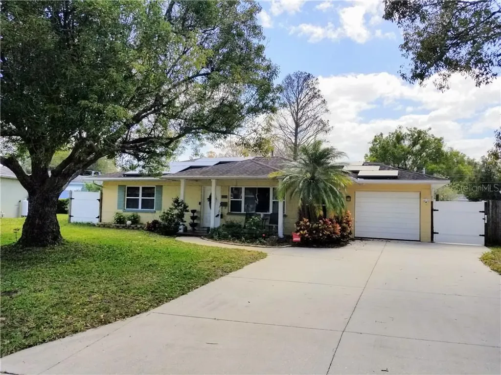 5454 35th Terrace N St Petersburg FL 33710