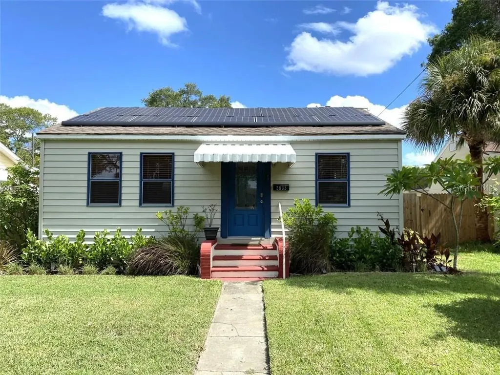2633 8th Avenue N St Petersburg FL 33713