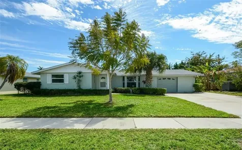 3350 Kenmore Drive Sarasota FL 34231