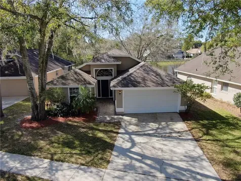 2194 Wekiwa Oaks Drive Apopka FL 32703