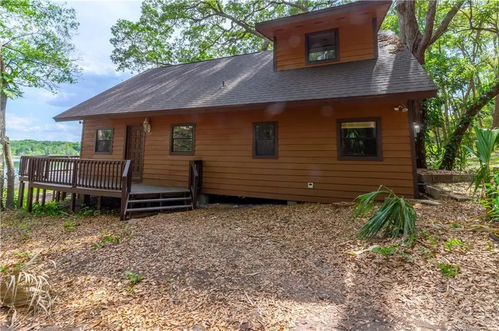 5945 SE 159th Court Ocklawaha FL 32179