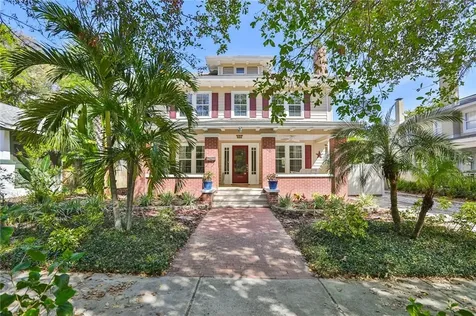845 16th Avenue N St Petersburg FL 33704