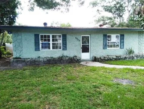 4429 Crestwood Drive N St Petersburg FL 33714