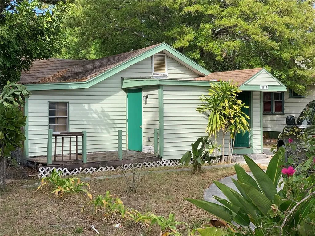 3827 58th Avenue N St Petersburg FL 33714