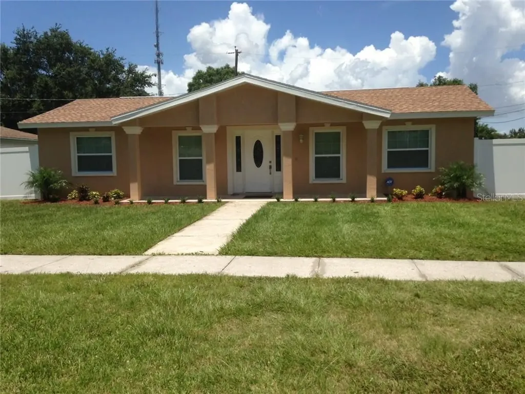 3201 Darlington Drive Tampa FL 33619