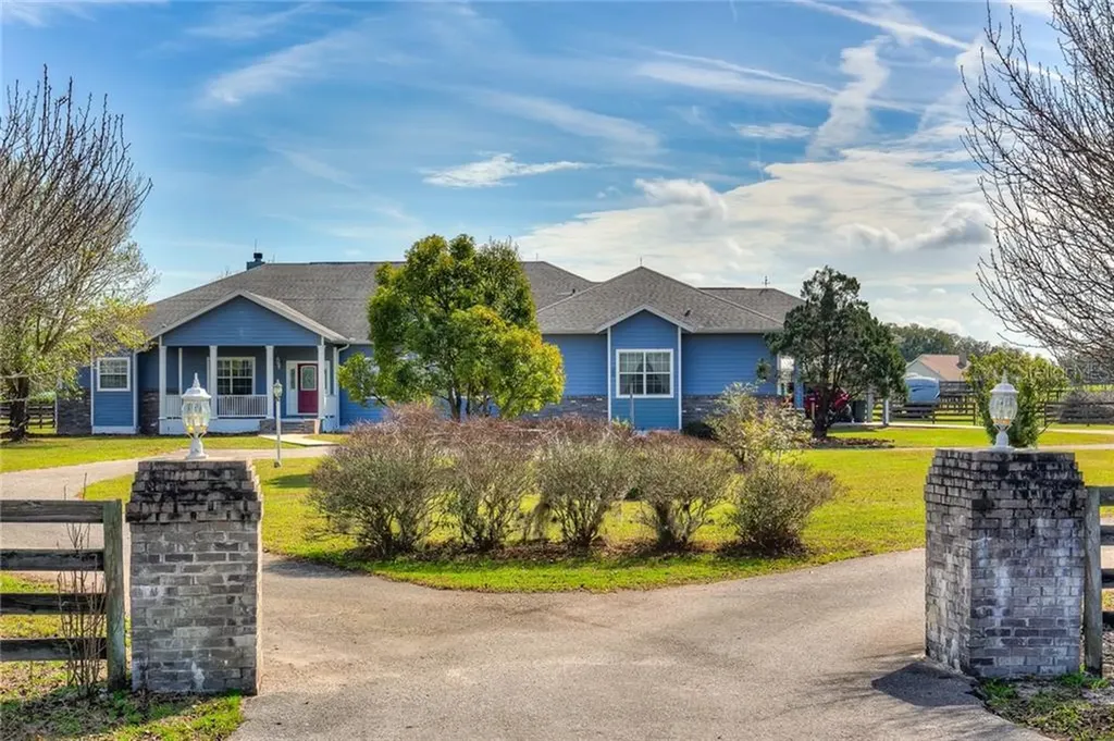 1351 SE 196th Court Morriston FL 32668