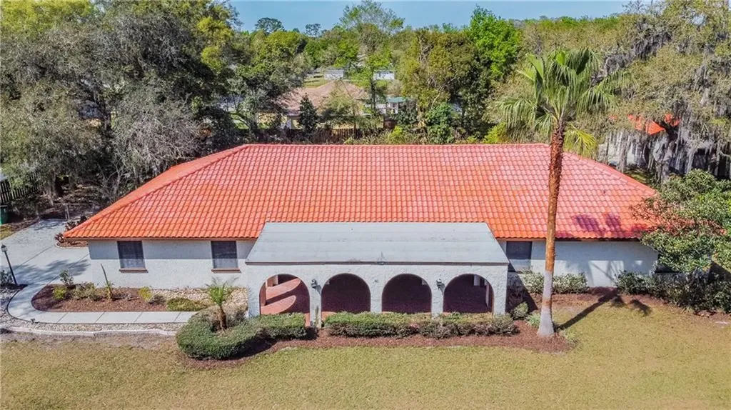 5713 23rd Street Zephyrhills FL 33542