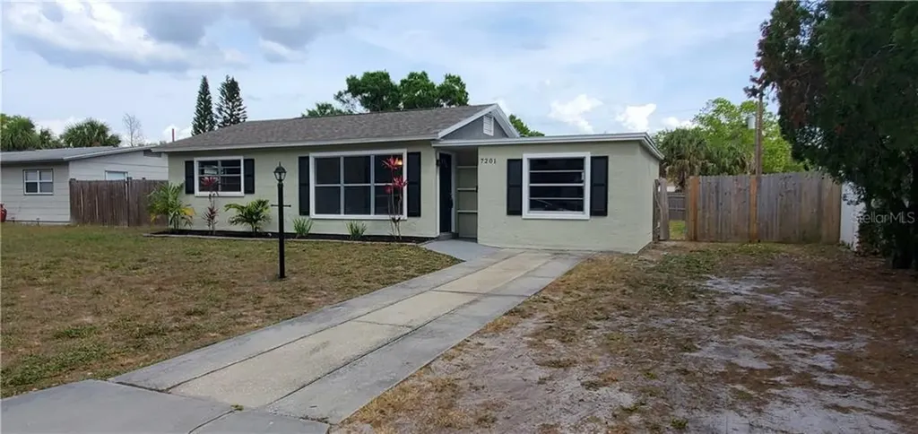 7201 15th Street N St Petersburg FL 33702