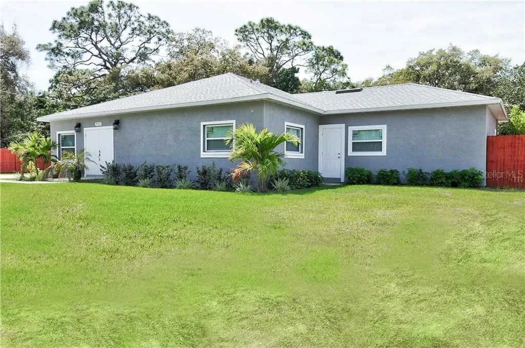 711 Church Street Nokomis FL 34275