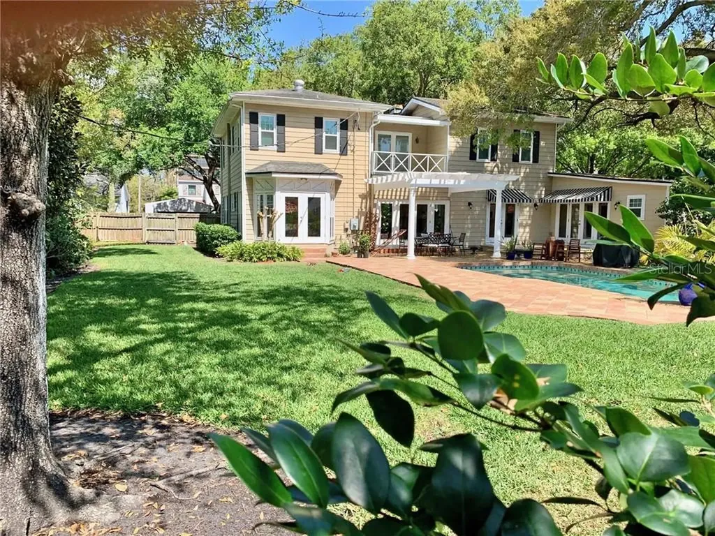 3218 W Fountain Boulevard Tampa FL 33609