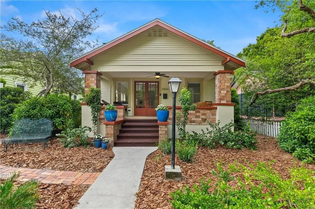 2944 Burlington Avenue N St Petersburg FL 33713