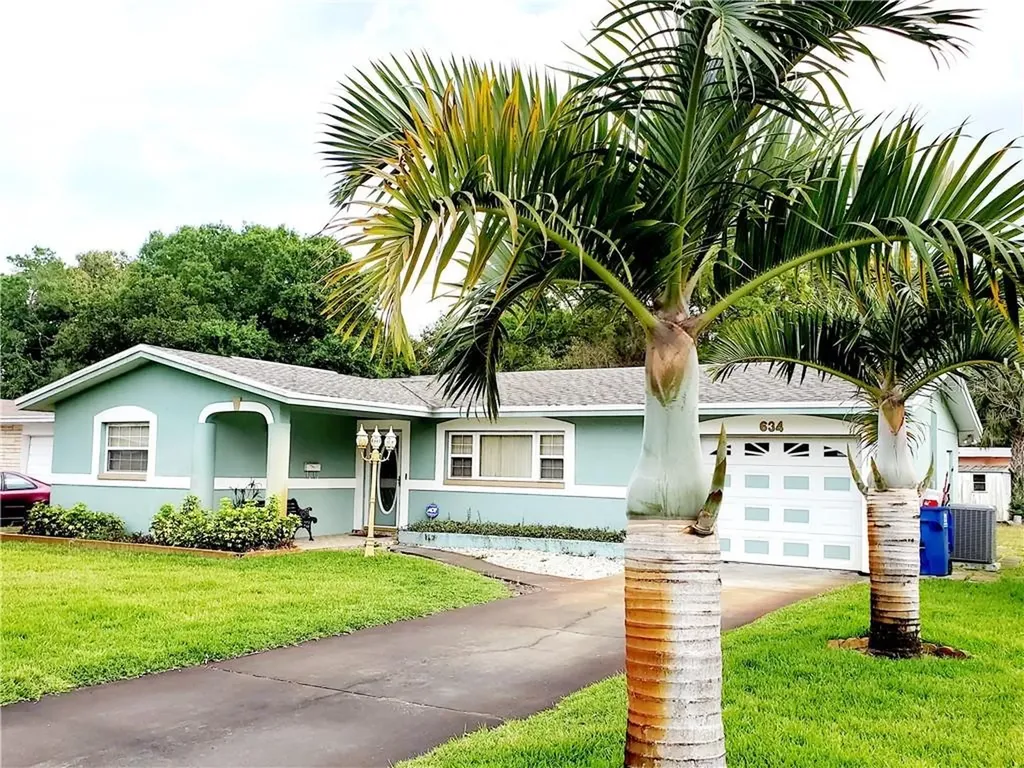 634 60th Avenue S St Petersburg FL 33705