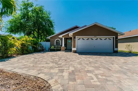 338 46th Avenue N St Petersburg FL 33703