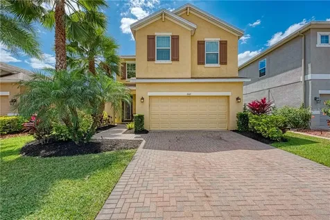 8461 Nandina Drive Sarasota FL 34240