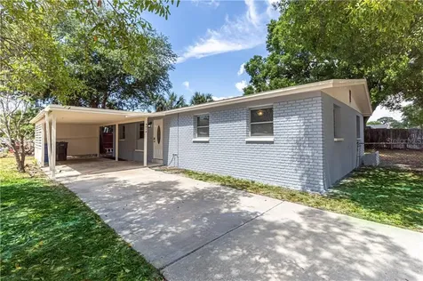5518 Golden Drive Tampa FL 33634