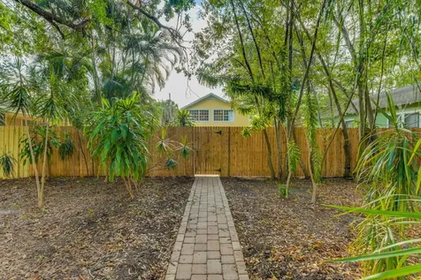 3320 11th Street N St Petersburg FL 33704