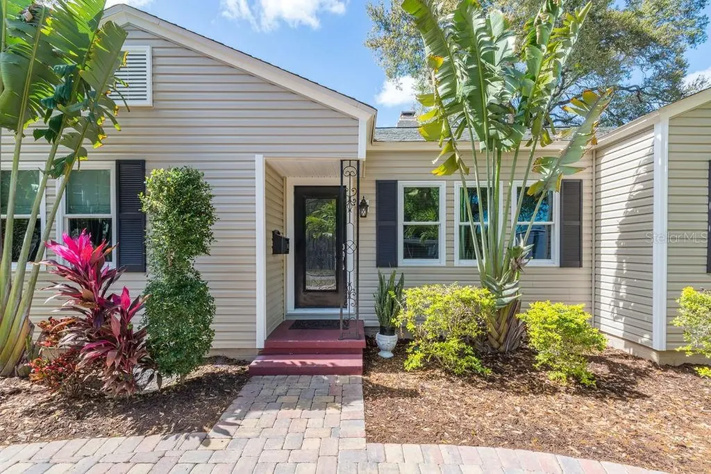 105 S Lincoln Avenue Tampa FL 33609