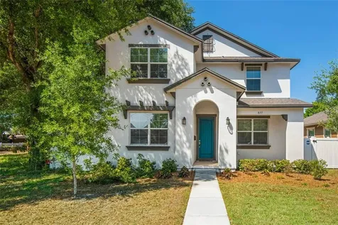 827 12th Avenue S St Petersburg FL 33701