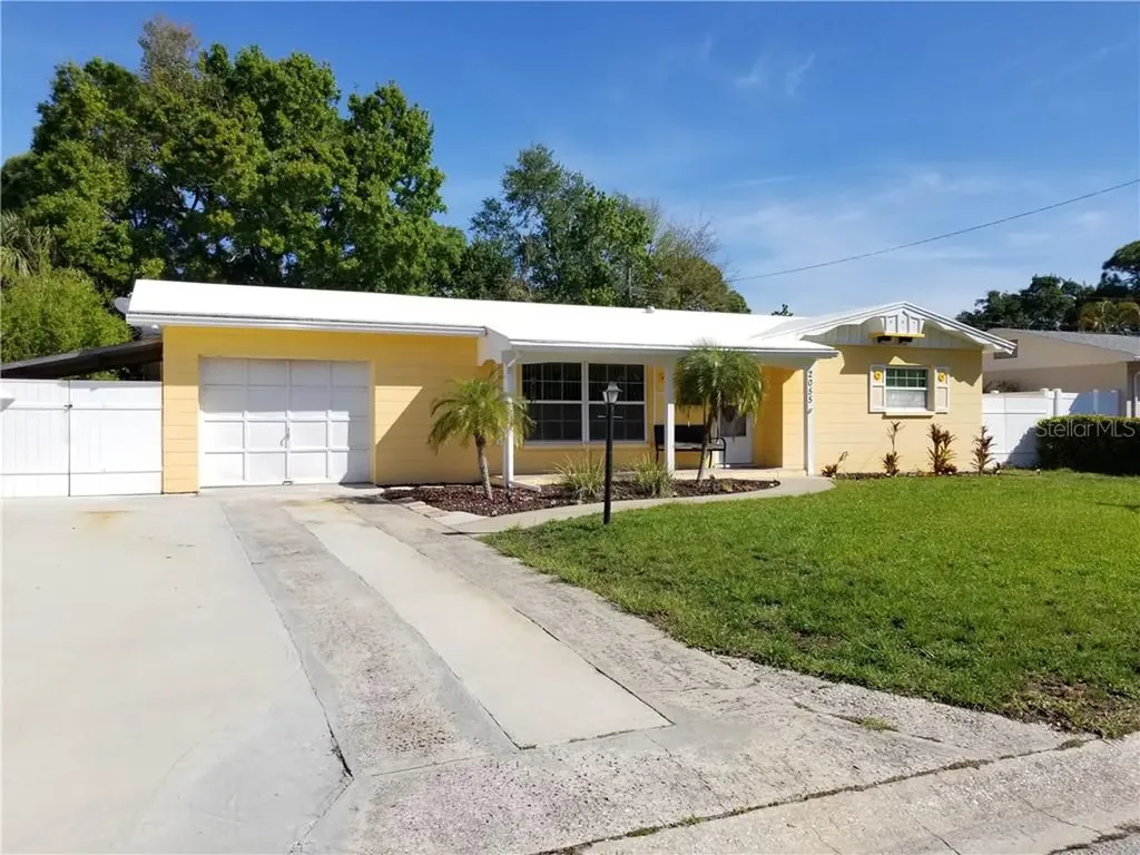 2055 69th Avenue S St Petersburg FL 33712