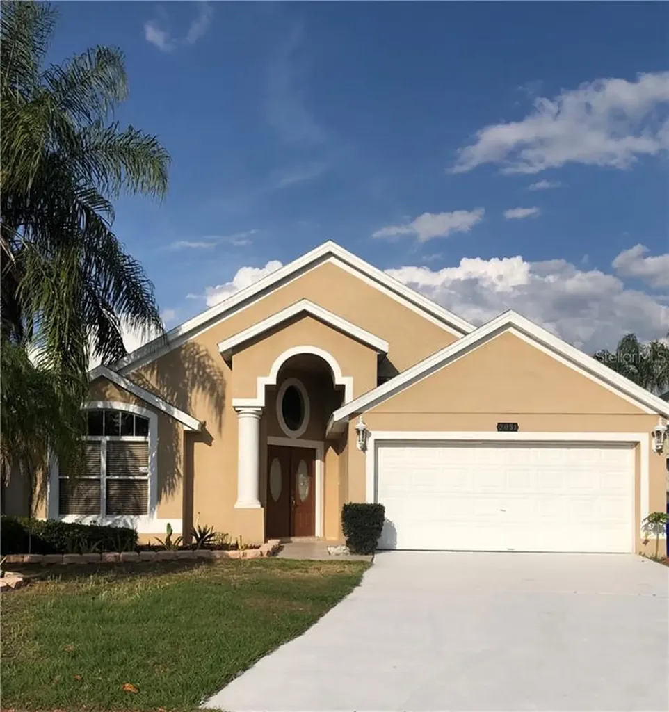2031 Shannon Lakes Court Kissimmee FL 34743