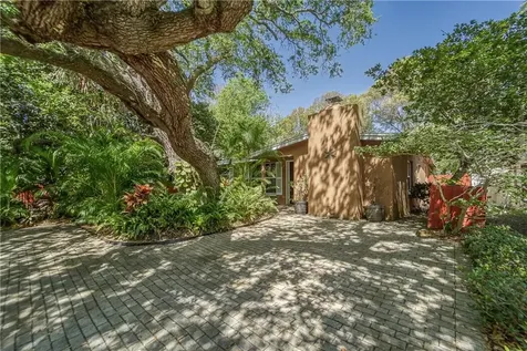 1065 4th Street S Safety Harbor FL 34695
