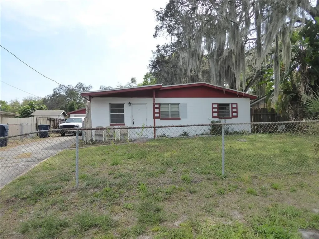 2401 E Annie Street Tampa FL 33612