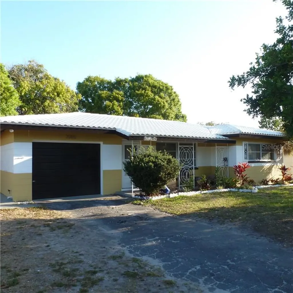 7095 40th Avenue N St Petersburg FL 33709