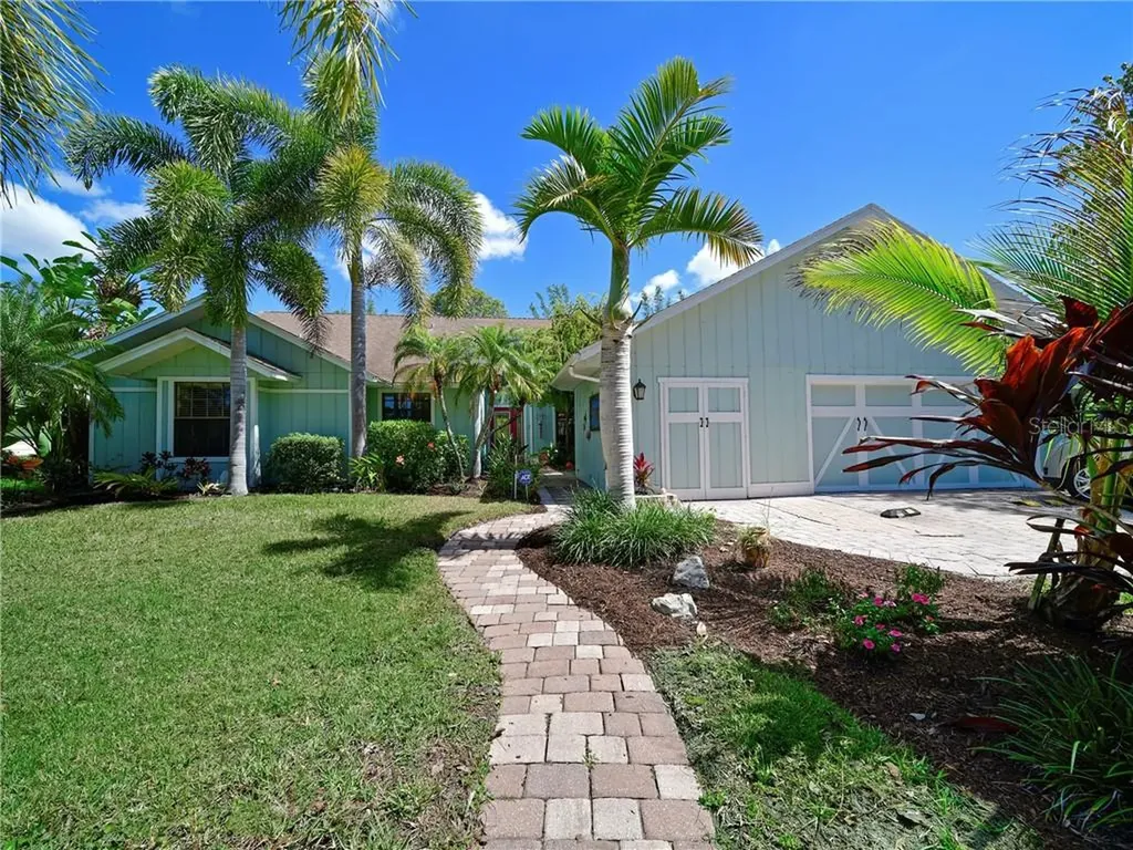 4004 Avenida Madera Bradenton FL 34210