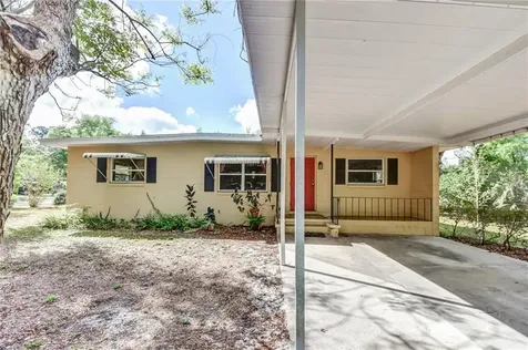 912 E Church Street Deland FL 32724